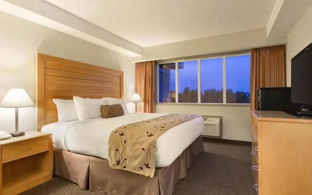 Victoria Airport/Sidney Travelodge