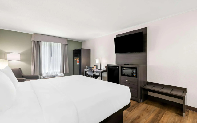 Quality Inn Merrimack - Nashua