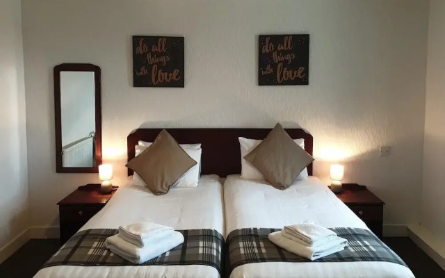 Glenmorag Hotel