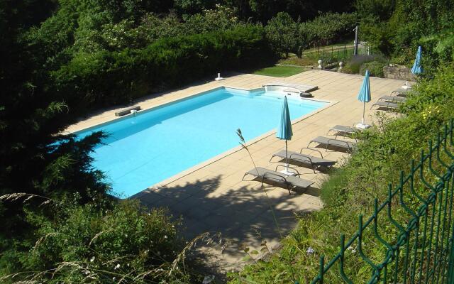 Beautiful Apartment in Saint-Prix with Swimming Pool