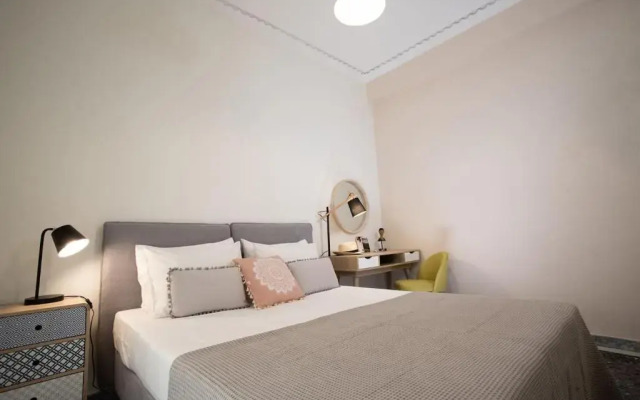 Hellona house ,sunny and cozy apartment's