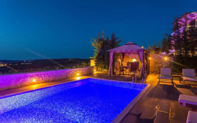 Family villa, Fantastic views, Private pool, Free laptop 2