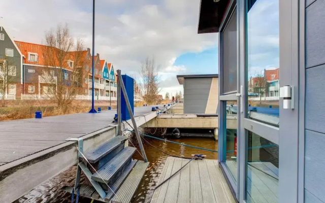 Modern Houseboat in Volendam With Shared Pool