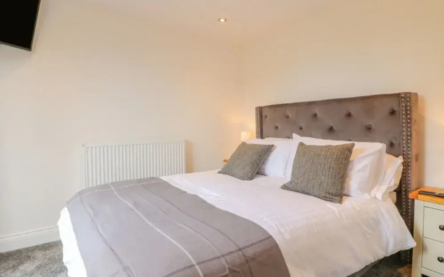 Lifford Coach House