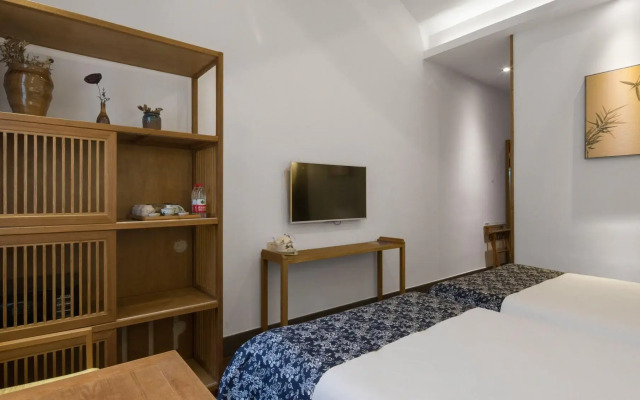 Tongxiang Wuzhen Yuexiang Inn