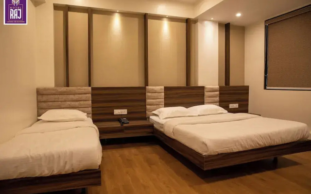 Hotel Raj Lodging &Boarding