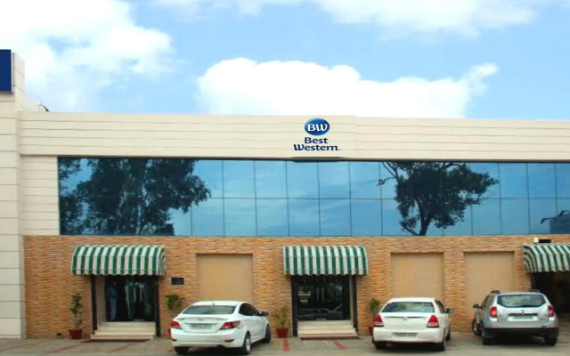 Continent Hotel Nakodar — 3-star hotel in Phagwara