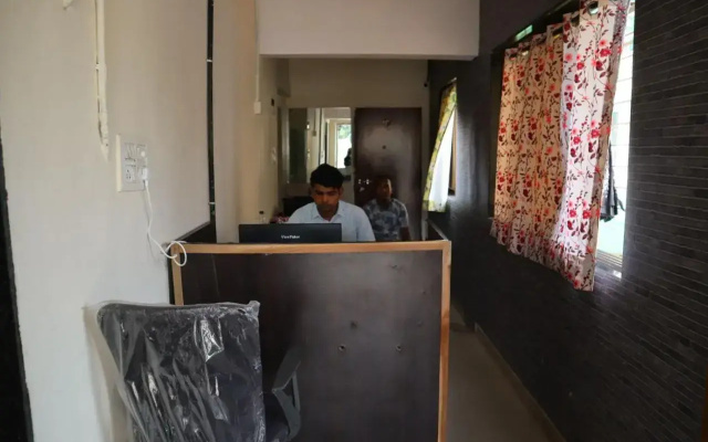 Indigo Room Sharing Dormitory - Near International Airport