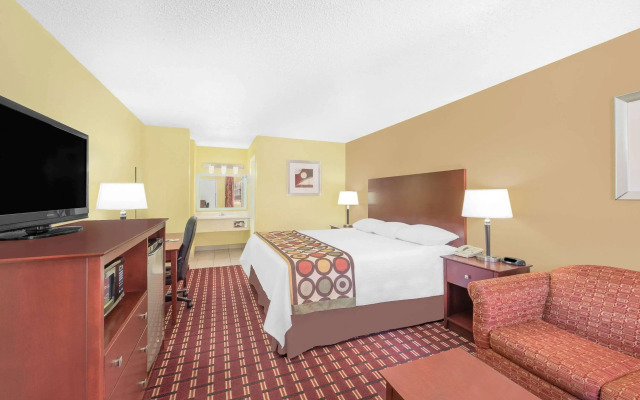 Super 8 by Wyndham Kerrville TX