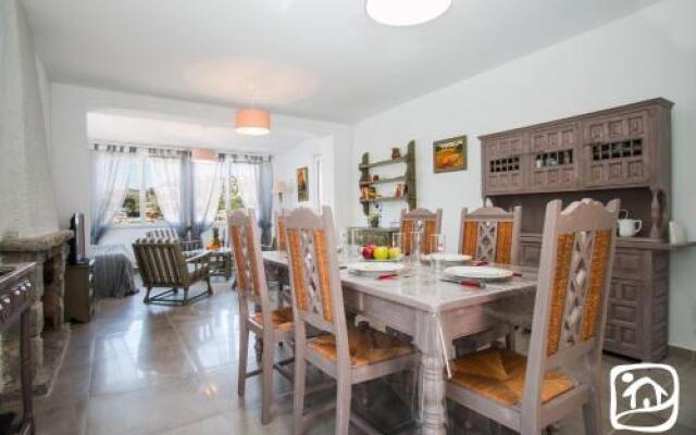 Abahana Villas Geminis