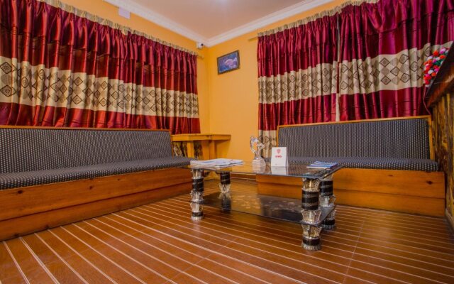 OYO 143 Hotel Stay Well