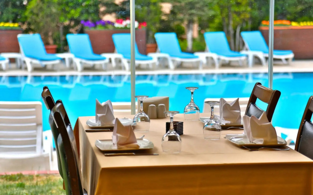 Bahira Suite Hotel