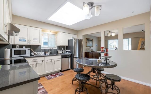 Orchid House near Vancouver YVR Airport