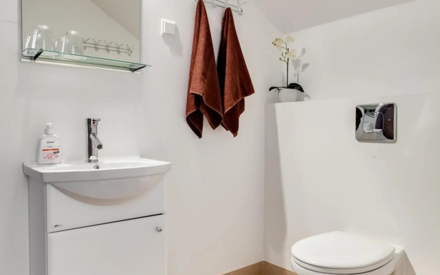 Janne Hotel