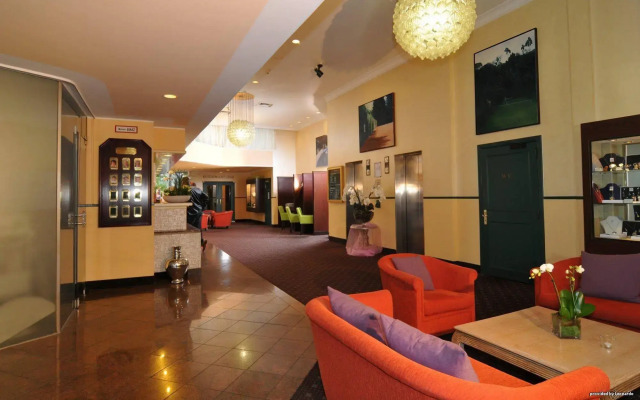 Leoso Hotel Leverkusen