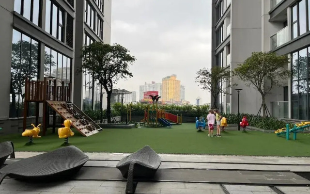 Metropolis Apartment