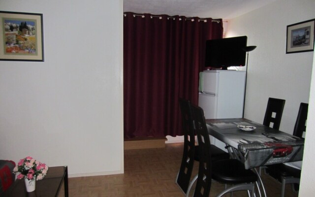 Apartment With one Bedroom in Canet-en-roussillon, With Wonderful Moun