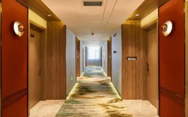 Love Song Hotel