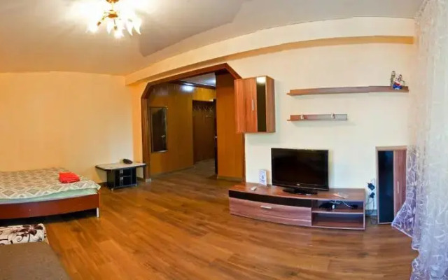 Lessor Apartments
