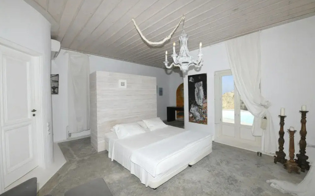 Mykonos Teatro Suites and Villa
