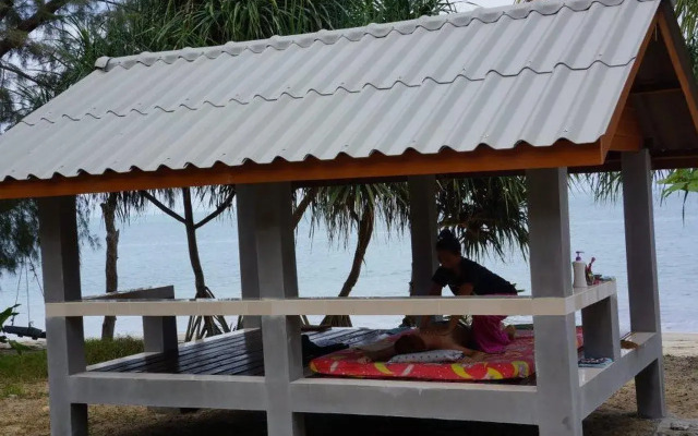 Cashew Resort