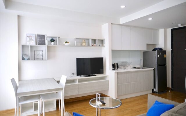 Luxury Condo Nimman, Best Location, Poolsauna