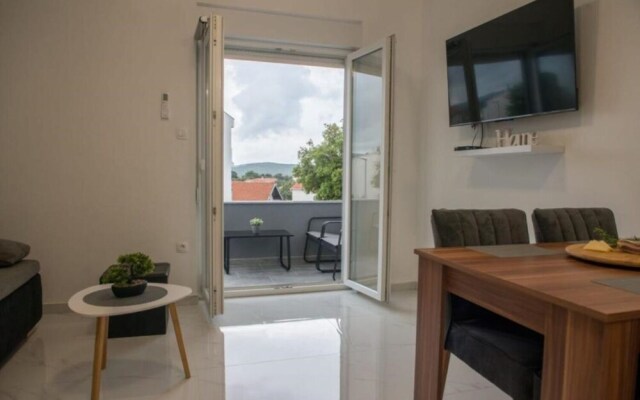 Marin - 200m to the sea - A1