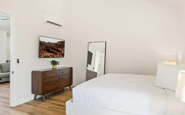 Desert Bungalow #h8 3 Bedroom Home