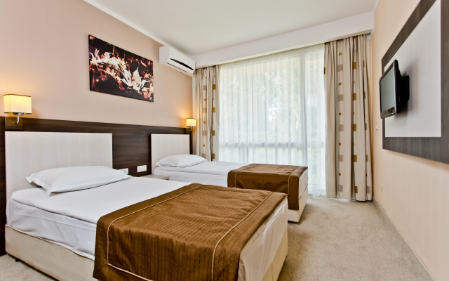 Evrika Club Hotel