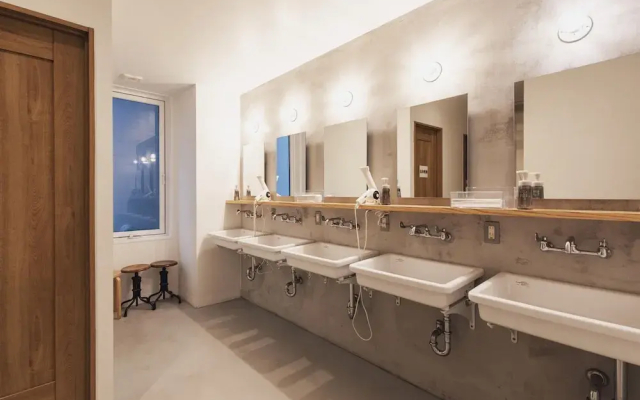 Oyo 462 Ark Blue Hotel