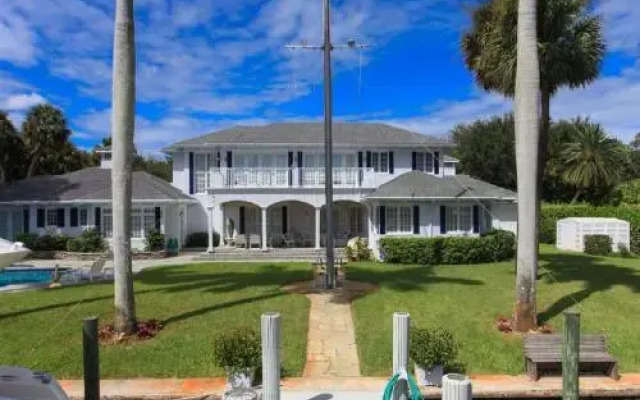 The Grand Estate
