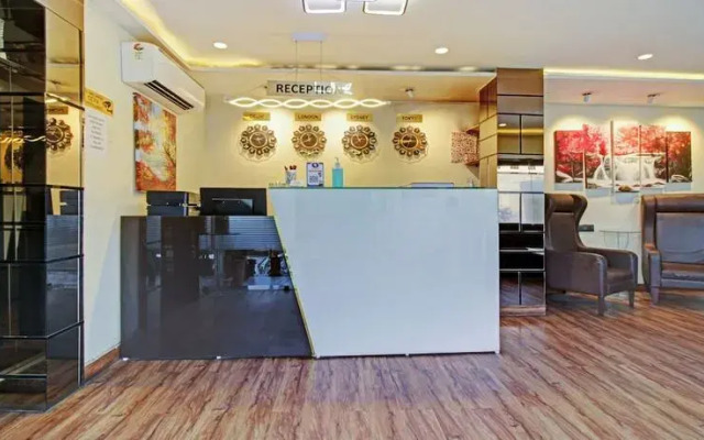 Carlton Hotel
