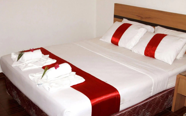 Paradise Hotel