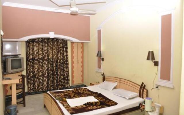 Hotel Pratiksha