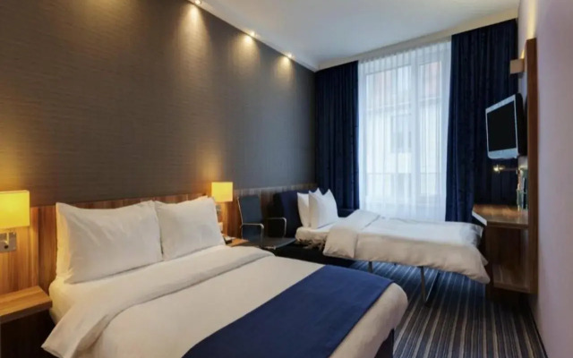 Premier Inn Dresden City Centre