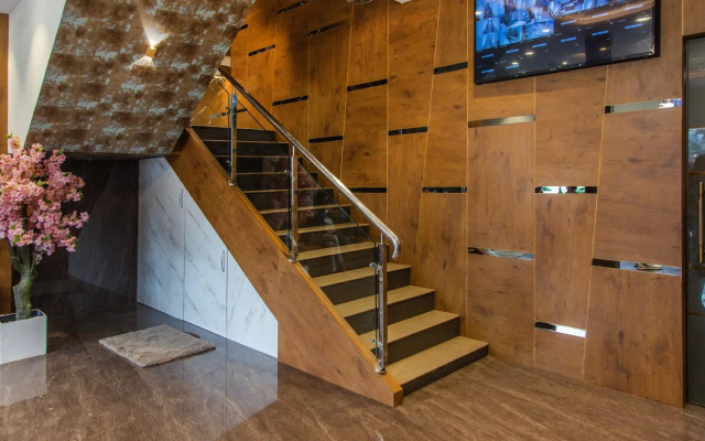 Hotel Hometown- Bandra Kurla Complex