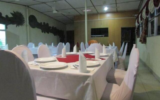 Weligama Holiday Inn