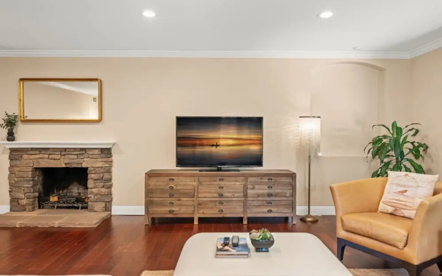 Chic Family Getaway Near LA With Space to Unwind
