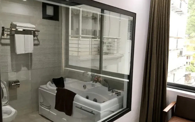 Huong Rung Hotel