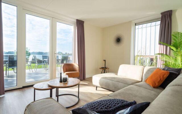 Resort De Kraaijenbergse Plassen 10279