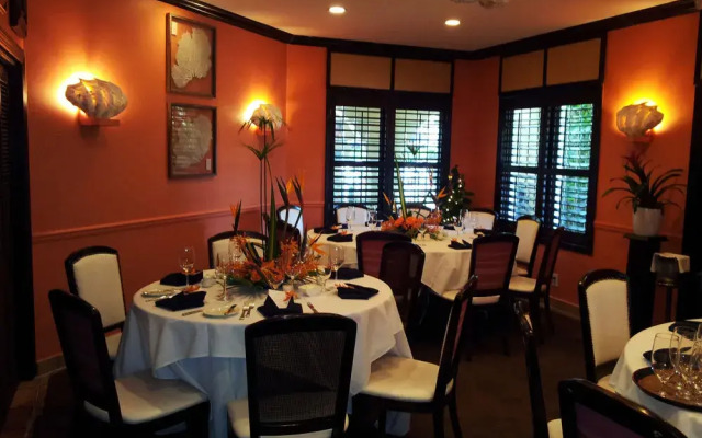 The Caribbean Court Boutique Hotel