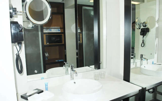 Vivanta Ahmedabad SG Highway