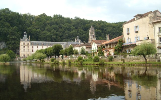 Le Prunier - in a Rural Location