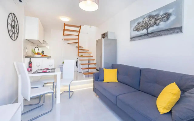 Apartment Sendi 5 min from the beach