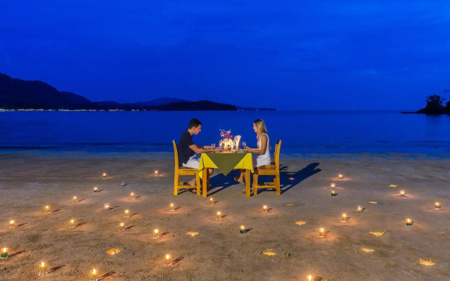 Kaw  Kwang Beach Resort