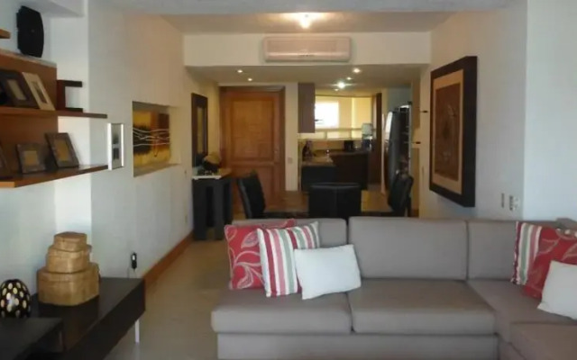 Bay View Grand 408 B
