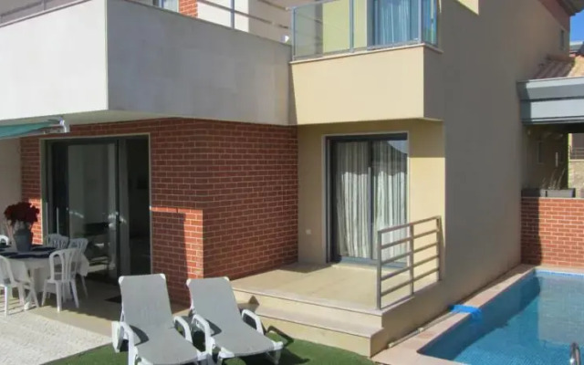 Casa Branqueira