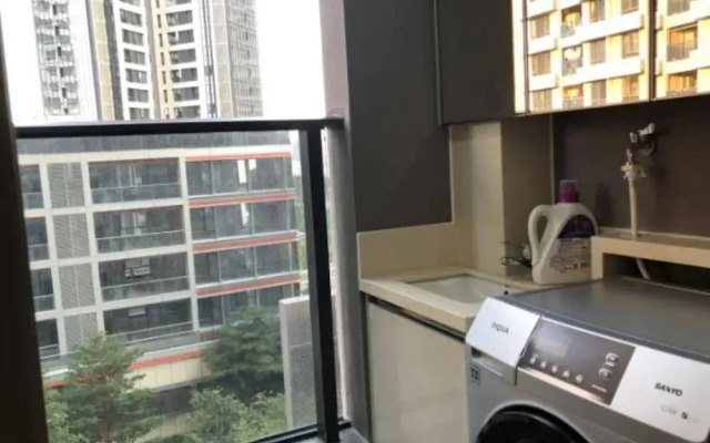 Shengang Executive Apartment (Shenzhen Vanke Yuncheng Store)