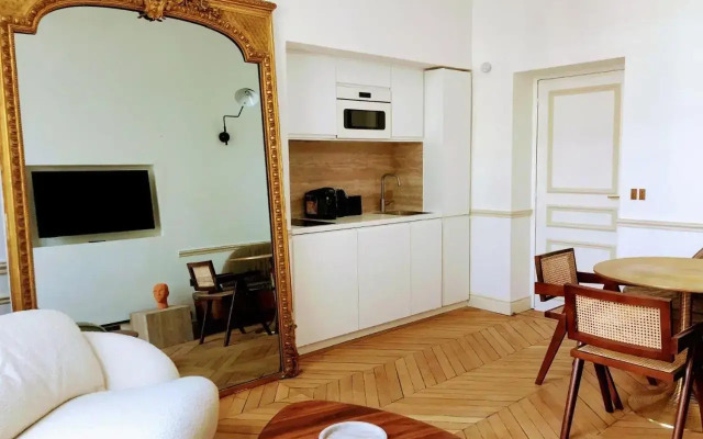 Appartement de standing 2 - tour Eiffel/Invalides