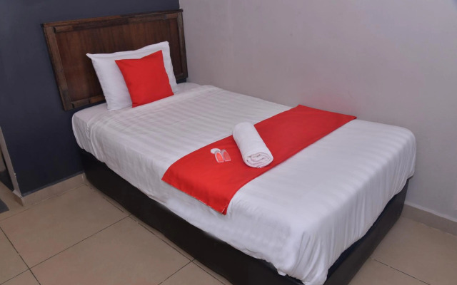 OYO 1190 Nice Stay Hotel